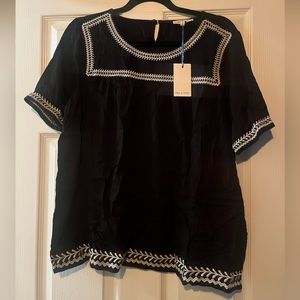 tea n rose women’s size medium short sleeve blouse. Brand new with tags (NWT)